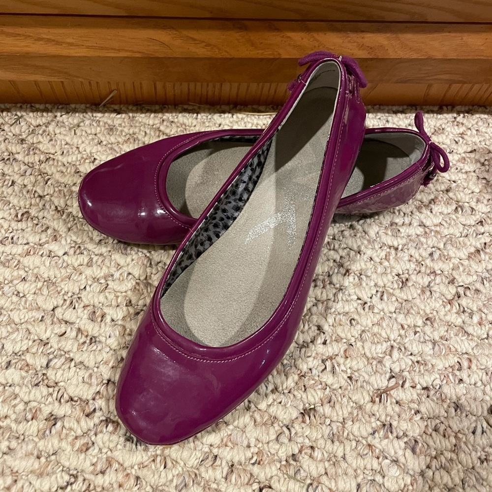 Comfy flats